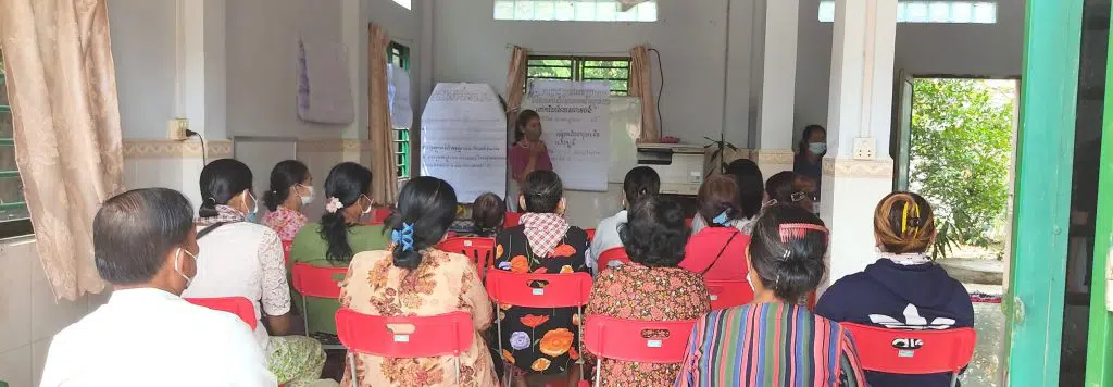 Portes paroles dans les quartiers pauvres de Phnom Penh, les groupes PASSA