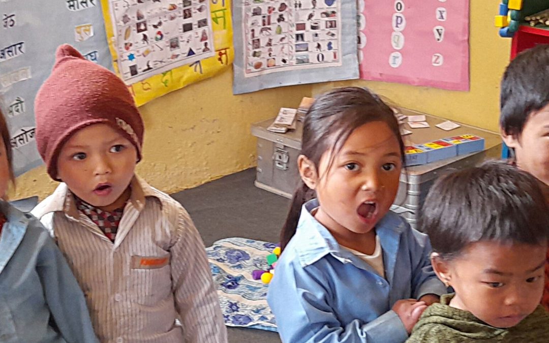 Témoignages de parents, enfants et enseignants au Népal
