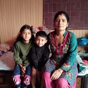 Mother and daughter in Nepal