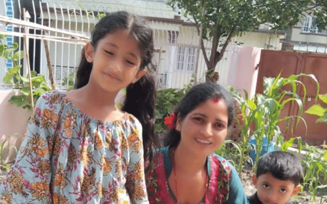Mère et fille : l’histoire de Sita et Sanu au Népal
