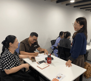 Journée de formation au Vietnam, pour des travailleurs sociaux et personnels médicaux